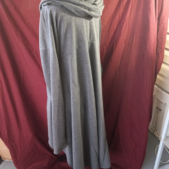 Long neck Grey high-low hoodie brand unknown - Picture 2 of 3